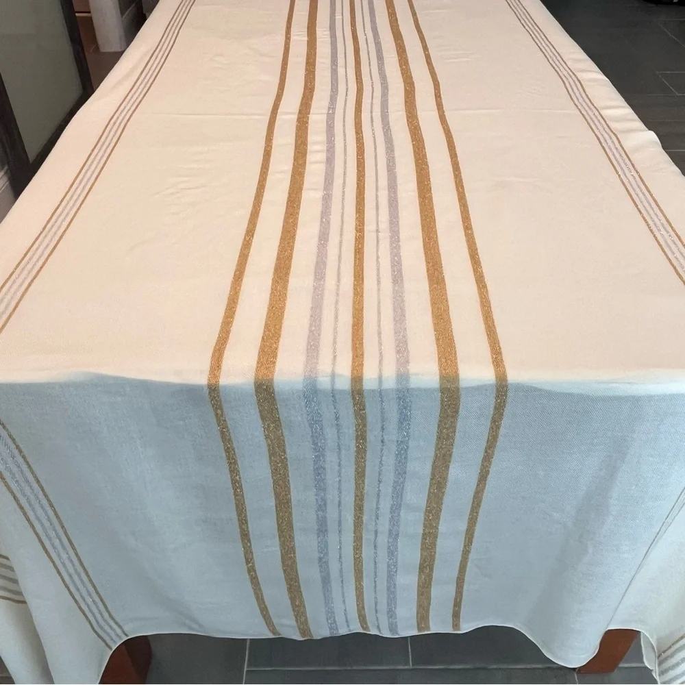 Vera Neumann Elegant Rectangle Cream Tablecloth 60x102 Gold & Silver Stripe NWOT